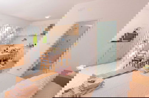 Foto 2 - Apartments Miljan Popovic - Studio Apartment With Terrace