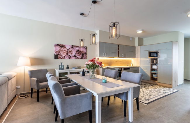 Lakefront Elegant Condo Lela - Foto 8