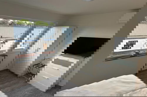 Foto 19 - Beautiful Apartment Near Recreational Facility