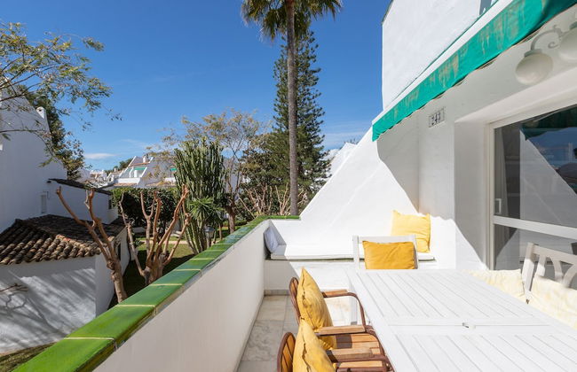 Lunamar in Marbella With 4 Bedrooms and 3 Bathrooms - Photo 4