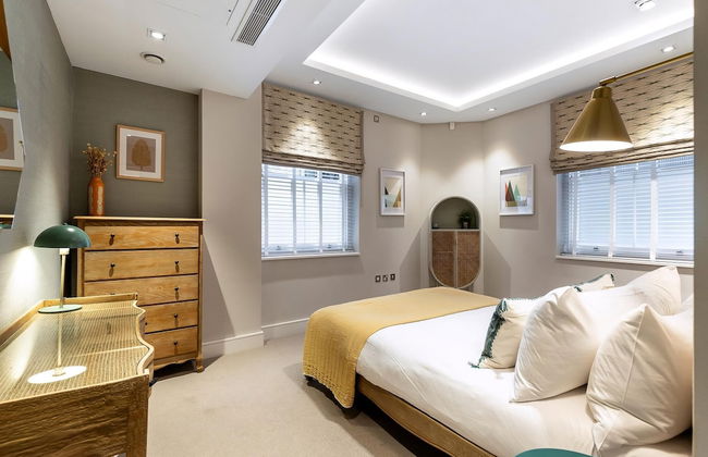 Pepys House: A Modern Touch of History - Foto 25