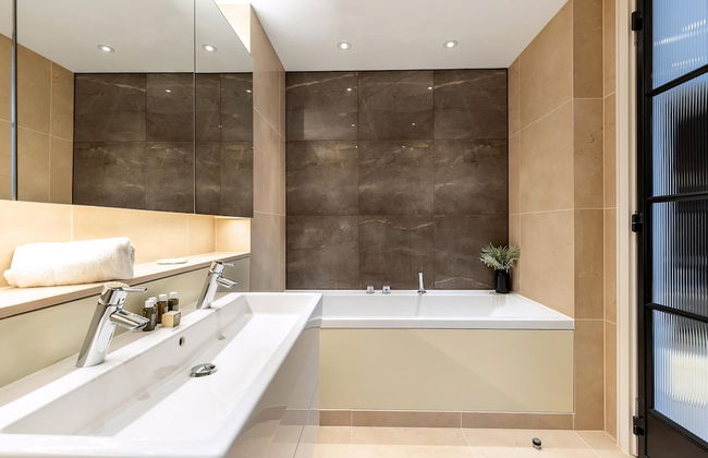 Pepys House: A Modern Touch of History - Foto 42