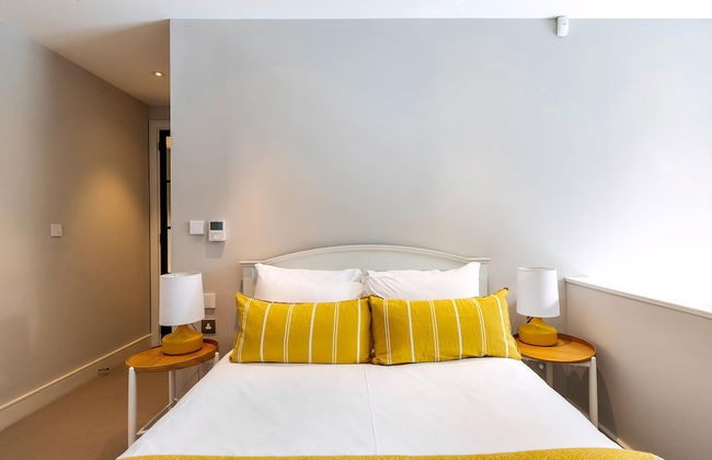 Pepys House: A Modern Touch of History - Foto 38