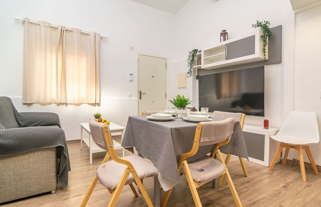 Centric in Palma With 3 Bedrooms and 1 Bathrooms - Photo 8