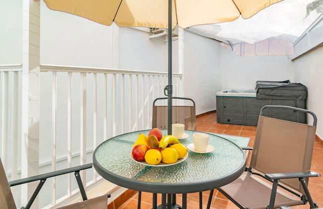 Centric in Palma With 3 Bedrooms and 1 Bathrooms - Photo 29