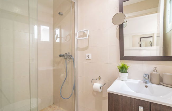 Centric in Palma With 3 Bedrooms and 1 Bathrooms - Photo 24
