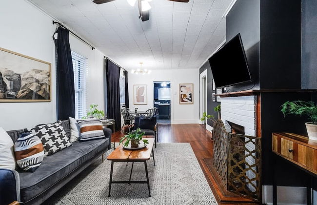 Spacious 4BR Retreat in the Heart of Lafayette - Photo 1