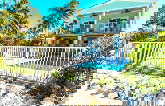 Foto 2 - 8 Waterfront 4 Bed 3 Bath Pool Home w Free Dock