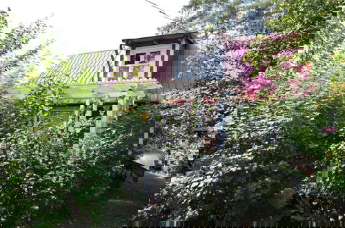 Foto 38 - Detached Holiday Home With Garden, Frydrychowo