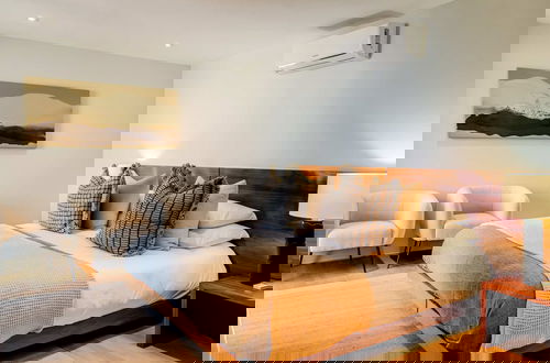 Foto 21 - Admire the Panoramic Views at Blue Ocean Penthouse
