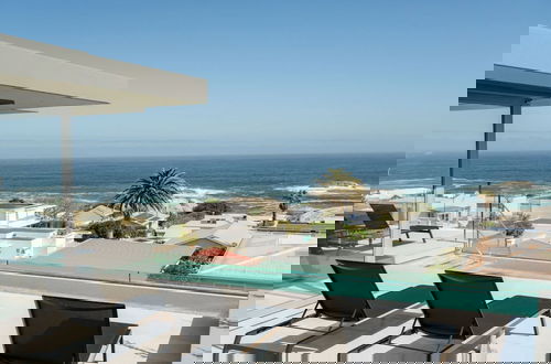 Foto 33 - Admire the Panoramic Views at Blue Ocean Penthouse