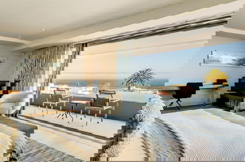 Foto 10 - Admire the Panoramic Views at Blue Ocean Penthouse