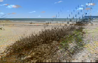 Foto 1 - Oceanfront Luxury 2BR Condo New Rental