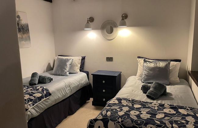 Stunning 4 Bed Pet Friendly Cottage With Hot Tub - Foto 5