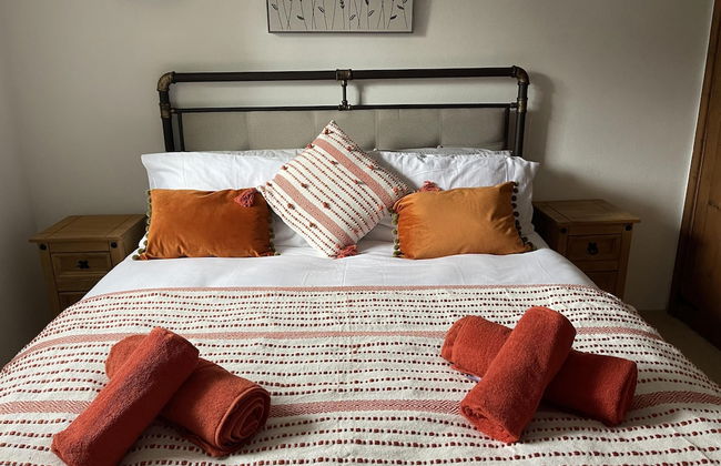 Stunning 4 Bed Pet Friendly Cottage With Hot Tub - Foto 2