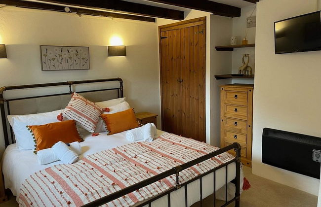 Stunning 4 Bed Pet Friendly Cottage With Hot Tub - Foto 3
