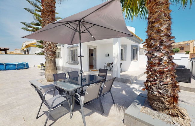 Sucina 3-bed Villa, Sleeps 6 & Pet Friendly - Foto 1