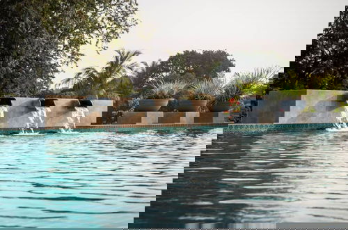 Foto 22 - El Arbol by Hireavilla-2br w Rooftop Pool in Nerul