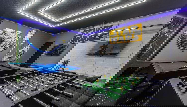 Foto 1 - Upstay - Theme Rooms Pool Spa Theatre Arcade
