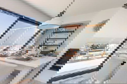 Foto 1 - Penthouse With 2 Terraces and Magnificent sea View