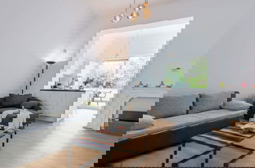 Foto 1 - Spacious and Bright Apartment With Sunny Terrace