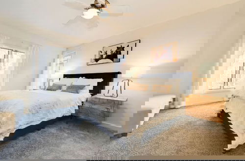 Foto 5 - Soleil Manor White Plains