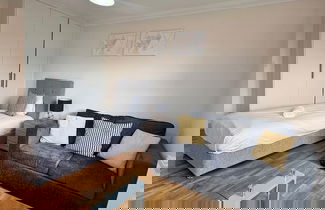 Photo 1 - Stay Near Heathrow! Pristine, Convenient & Only 5 Mins to the Terminals