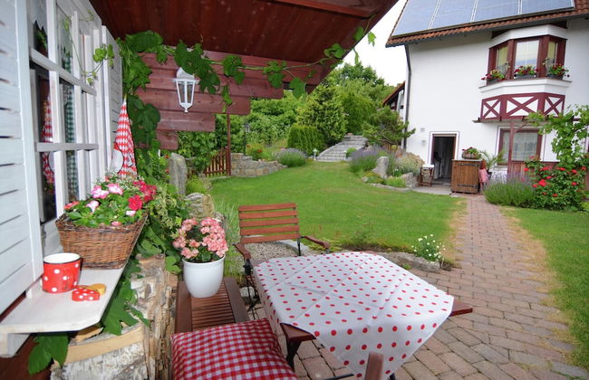 Quaint Apartment in Zeil am Main With Terrace - Foto 1