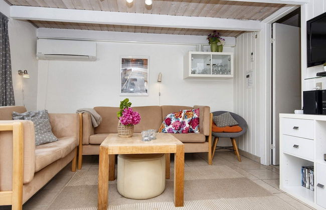 6 Person Holiday Home on a Holiday Park in Hemmet - Foto 53