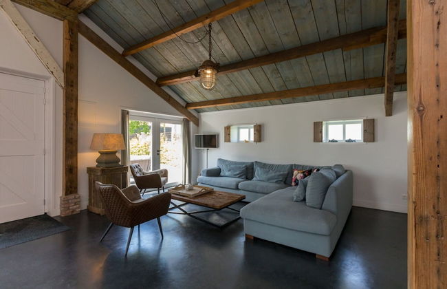 Family House With an Ideal Location, Private Terrace, Garden and Sauna - Foto 47
