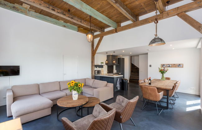 Family House With an Ideal Location, Private Terrace, Garden and Sauna - Foto 55