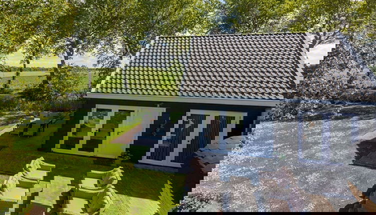 Foto 1 - Family House With an Ideal Location, Private Terrace, Garden and Sauna