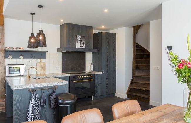 Family House With an Ideal Location, Private Terrace, Garden and Sauna - Foto 28