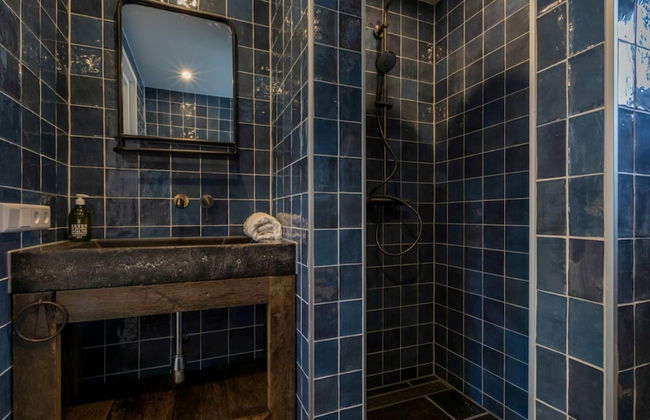 Family House With an Ideal Location, Private Terrace, Garden and Sauna - Foto 77