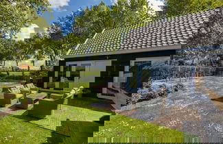 Foto 1 - Holiday Home in Vrouwenpolder With Garden