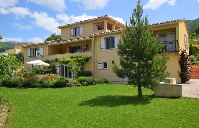 Apartment in Montbrun-les-bains Near Forest - Foto 70
