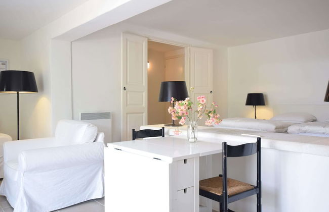 Apartment in Montbrun-les-bains Near Forest - Foto 1
