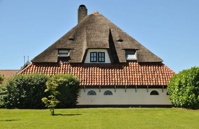 Lovely Holiday Home in Texel Near Sea - Foto 1