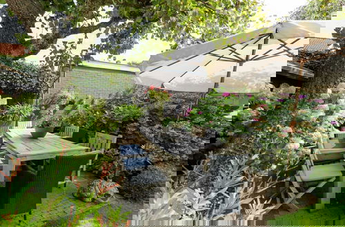 Foto 43 - Alluring Apartment in Bergen With Terrace, Garden and BBQ