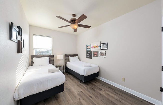 Upstay - East Austin Family Home - 5min From DT - Foto 37