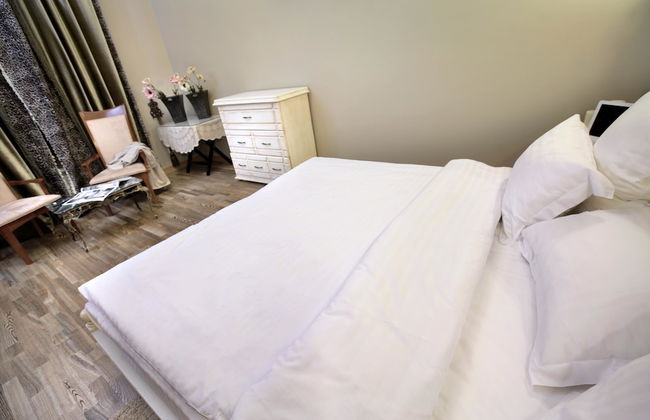 Theatre Boutique Aparthotel - Photo 23