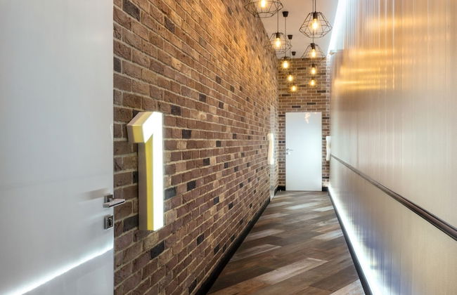 Theatre Boutique Aparthotel - Photo 2