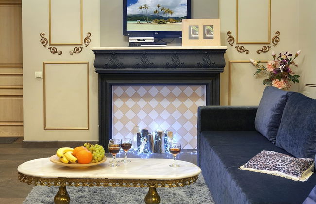 Theatre Boutique Aparthotel - Photo 21