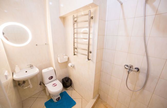 Apartments Knyazhy Lviv - Photo 31