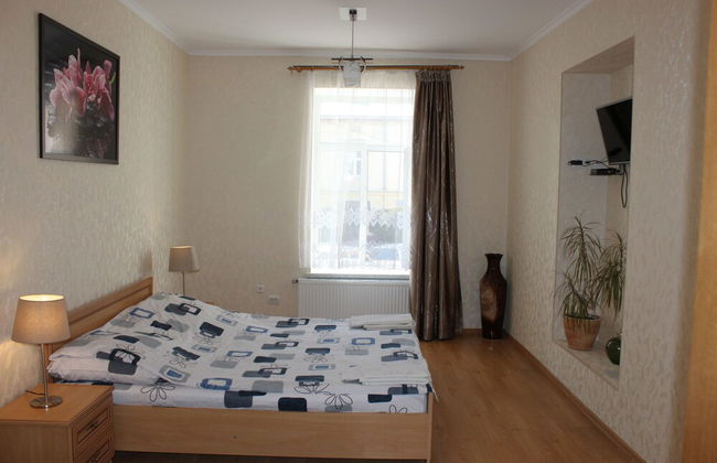 Apartments Knyazhy Lviv - Photo 6