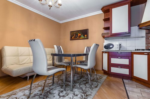 Photo 2 - Apartments Comfort on Griboedova 12-15