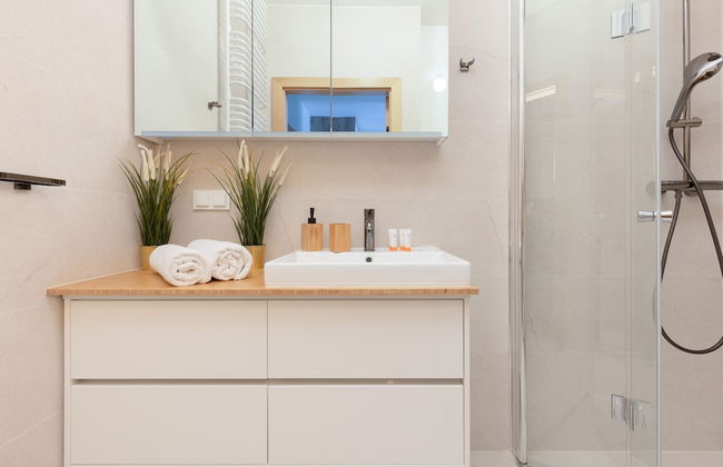 Warsaw Apartment With Parking by Renters - Foto 21