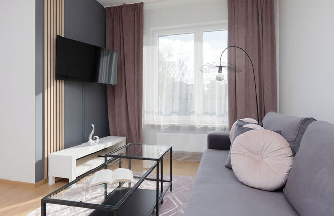 Warsaw Apartment With Parking by Renters - Foto 13
