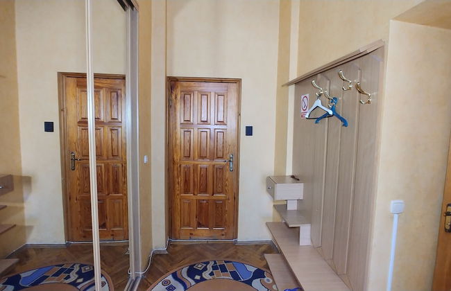 Kyiv Apartments - Photo 27