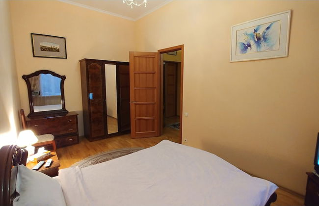 Kyiv Apartments - Photo 26